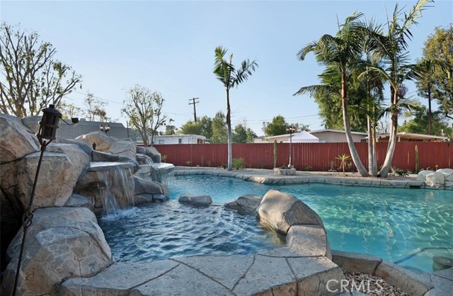 Detail Gallery Image 37 of 47 For 1392 Mardick Rd, Santa Ana,  CA 92705 - 3 Beds | 2/1 Baths