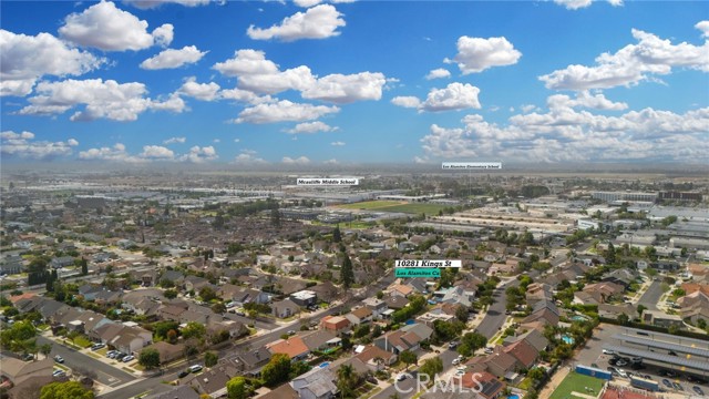 10281 Kings Street, Los Alamitos CA: https://media.crmls.org/medias/bbd47cfe-92ca-4839-aa01-b3dbba0564e2.jpg