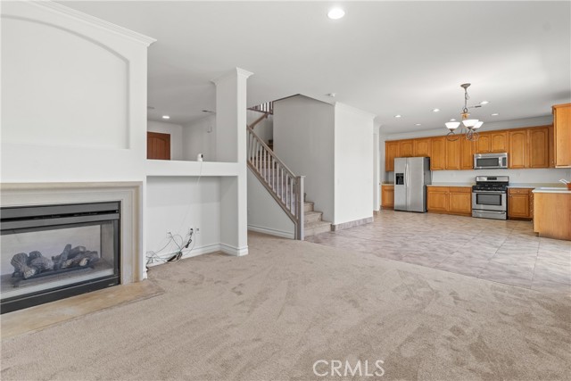 37707 Tamarind Court, Palmdale CA: https://media.crmls.org/medias/bbd4b8a4-b7d6-41fb-ab59-72d85efff9da.jpg