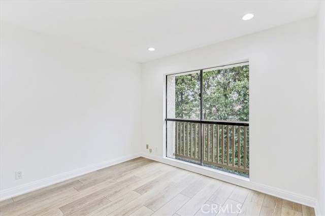 23467 Park Sorrento, Calabasas CA: https://media.crmls.org/medias/bbd68677-3c95-4ca1-ab3c-90c5d187d148.jpg