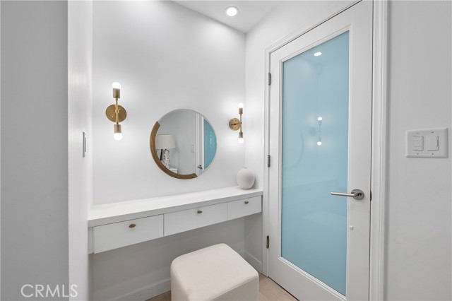 Detail Gallery Image 23 of 36 For 4444 Canoga Ave, Woodland Hills,  CA 91364 - 4 Beds | 4 Baths