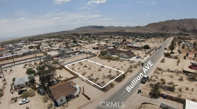 6549 Bullion Avenue, 29 Palms CA: https://media.crmls.org/medias/bbd6b496-d1f3-4a7f-83f7-c705360abad5.jpg