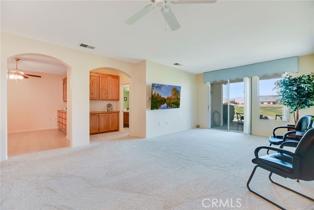 11096 Sandy Lane, Apple Valley CA: https://media.crmls.org/medias/bbd6cc79-cbe7-4dd1-9b69-bd3efa07b856.jpg