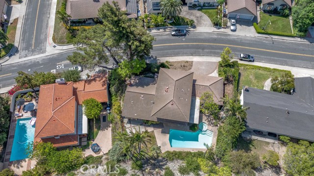 851 Misty Isle Drive, Glendale CA: https://media.crmls.org/medias/bbd6dfc9-52a7-4ed2-b392-62ffb258d465.jpg