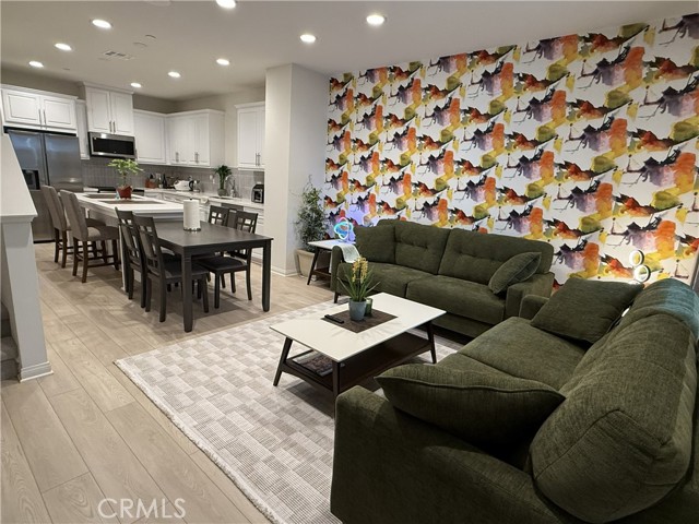 Detail Gallery Image 12 of 74 For 243 S Sand Palm Dr, Anaheim,  CA 92802 - 3 Beds | 3 Baths