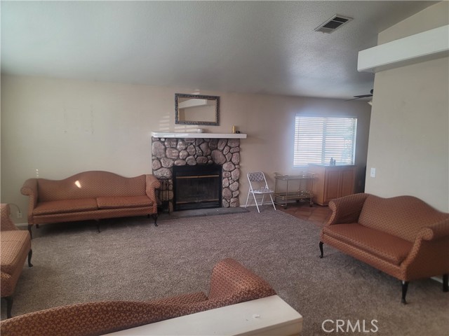 26969 Lakeview Drive, Helendale CA: https://media.crmls.org/medias/bbd7ebb6-f70c-4a43-9e41-3c74e08ce3cf.jpg
