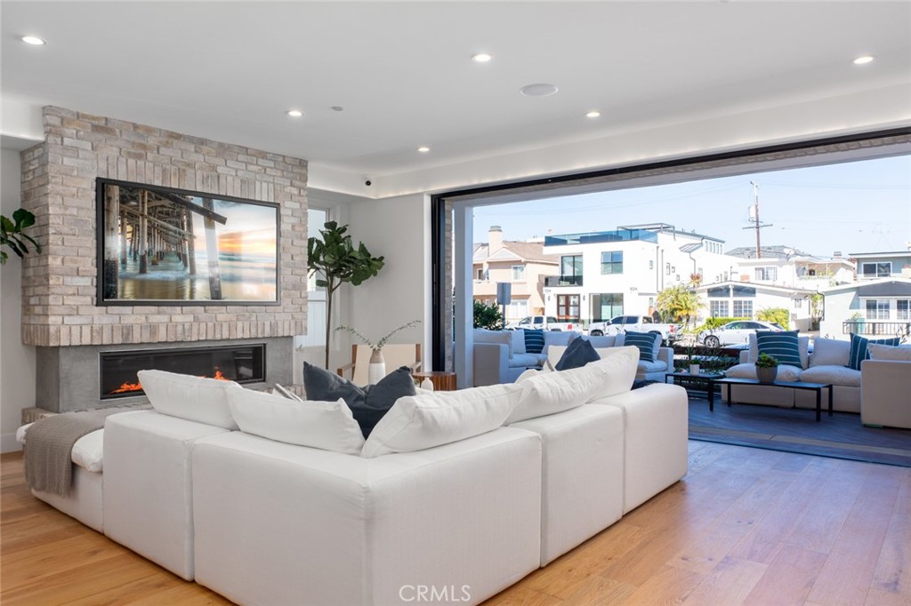 Bbd84f17 8a6c 40af B234 Ecd976630f3e