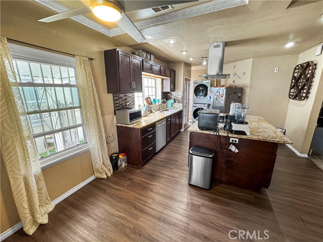 Detail Gallery Image 8 of 32 For 1254 W 80th St, Los Angeles,  CA 90044 - 2 Beds | 2 Baths