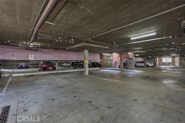345 N Jackson Street, Glendale CA: https://media.crmls.org/medias/bbd8ab63-7012-4c98-9bc7-6246b975dc58.jpg