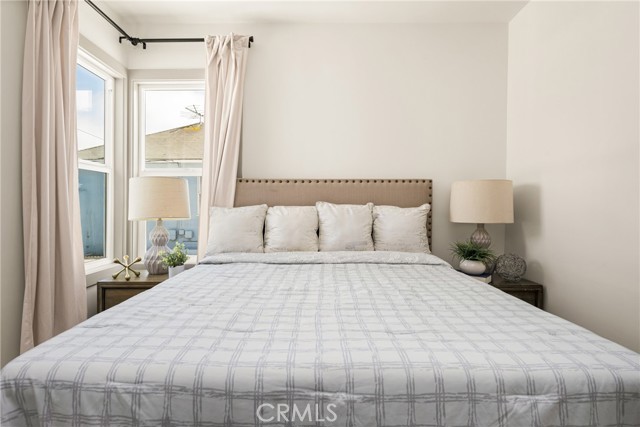 2510 Termino Avenue, Long Beach CA: https://media.crmls.org/medias/bbd8c006-16fe-4b5f-8d9f-598f667248ab.jpg