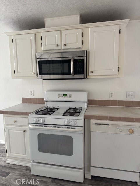 Detail Gallery Image 21 of 27 For 1582 4th Ave, Olivehurst,  CA 95961 - 3 Beds | 2 Baths