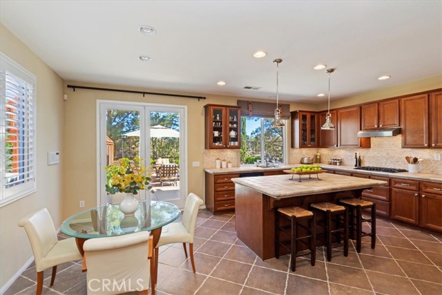 30807 Hillcrest Drive, Temecula CA: https://media.crmls.org/medias/bbd9e323-e790-4da3-9622-00632e5017fe.jpg