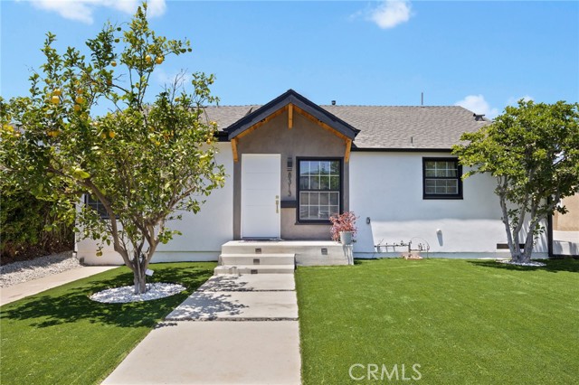 Detail Gallery Image 4 of 29 For 8313 Kittyhawk Ave, Los Angeles,  CA 90045 - 9 Beds | 9/2 Baths