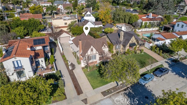 945 Cabrillo Drive photo 2