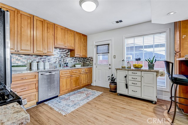 Detail Gallery Image 9 of 21 For 1929 Condon, Redondo Beach,  CA 90278 - 2 Beds | 1 Baths