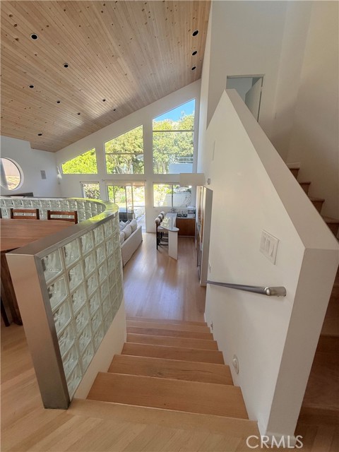 Detail Gallery Image 25 of 44 For 621 6th, Manhattan Beach,  CA 90266 - 3 Beds | 3/1 Baths