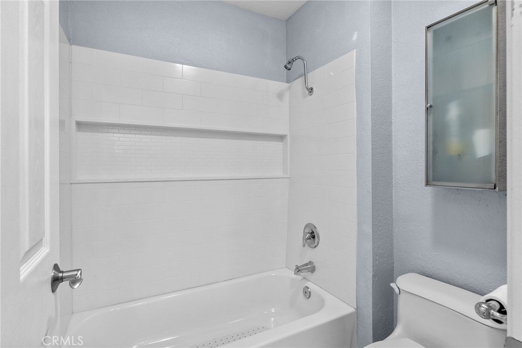 2960 Broadway - photo 7