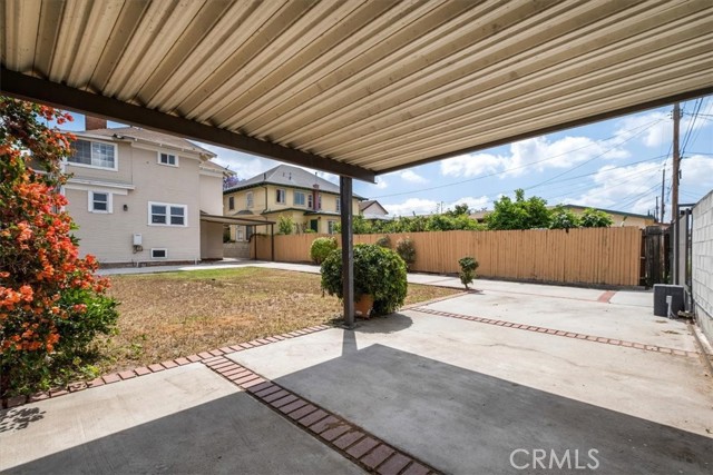 Detail Gallery Image 9 of 9 For 2913 Brighton Ave, Los Angeles,  CA 90018 - 4 Beds | 2/1 Baths