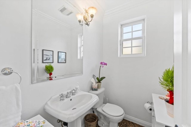 Detail Gallery Image 35 of 54 For 1020 Harbor Crossing, Marina Del Rey,  CA 90292 - 4 Beds | 4/1 Baths