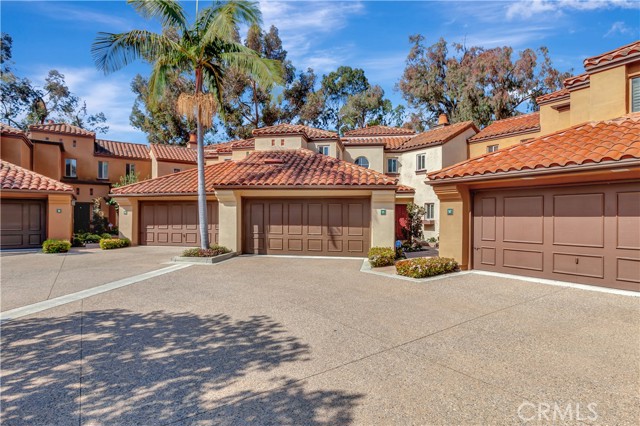 Detail Gallery Image 6 of 29 For 515 Bay Hill Dr, Newport Beach,  CA 92660 - 3 Beds | 2/1 Baths