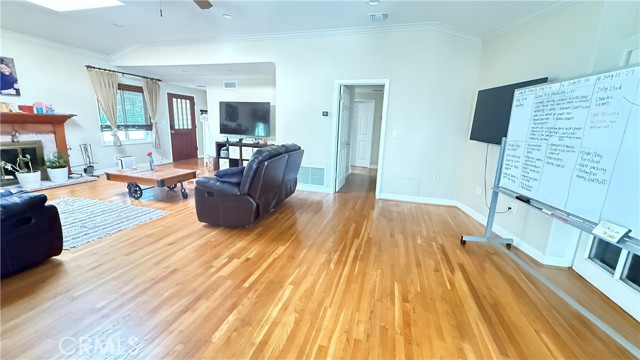 17922 Romelle Avenue, North Tustin CA: https://media.crmls.org/medias/bbdda747-cf98-4318-9483-74135480c76c.jpg