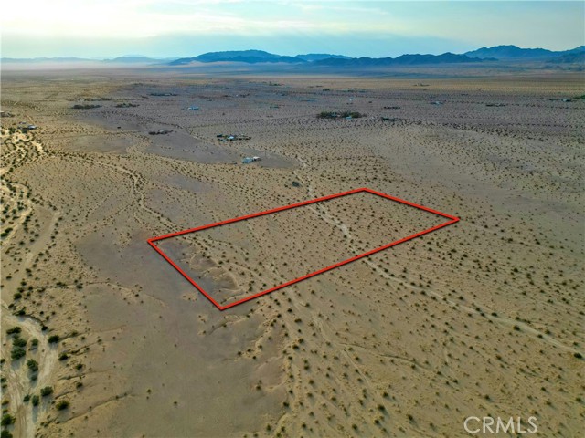 1 Sullivan Rd, 29 Palms CA: https://media.crmls.org/medias/bbdf876d-ac2c-453f-9214-dc690e3fe1c1.jpg