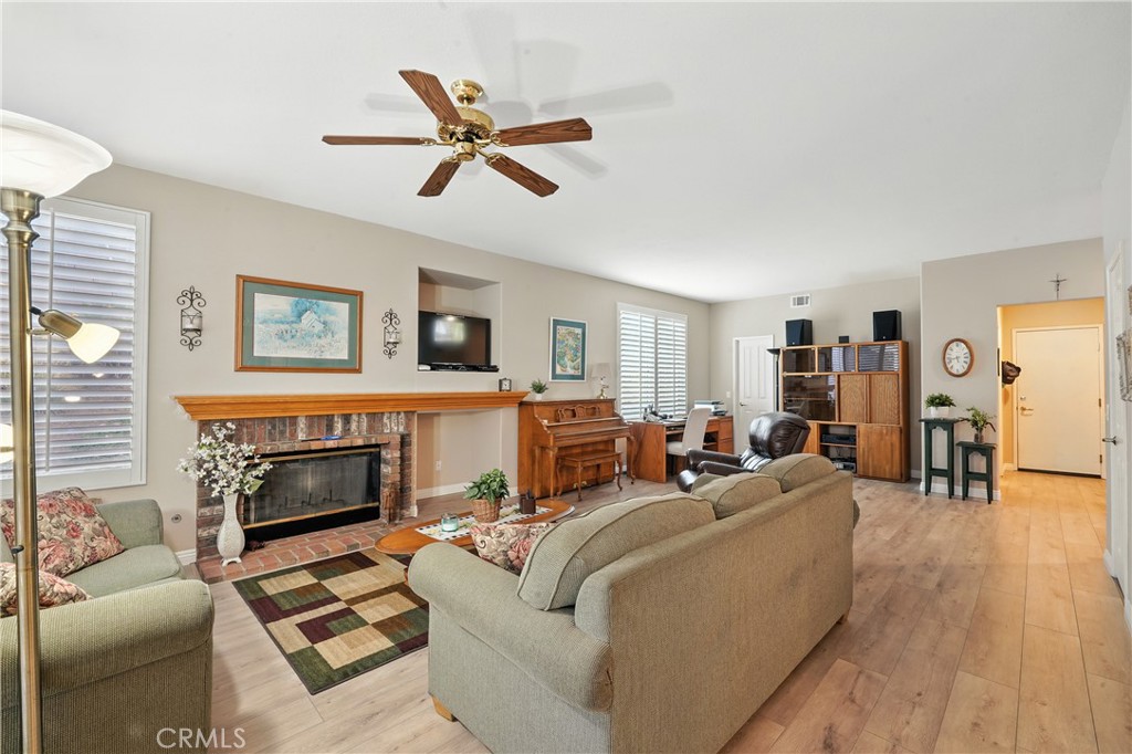 MLS #SW25165479 img 17