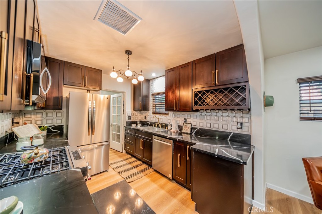 MLS #CV25257042 image #7