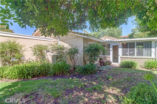 5341 Bahia Blanca W, Laguna Woods CA: https://media.crmls.org/medias/bbe055fc-564d-49ab-93e9-60a1e2a53e22.jpg