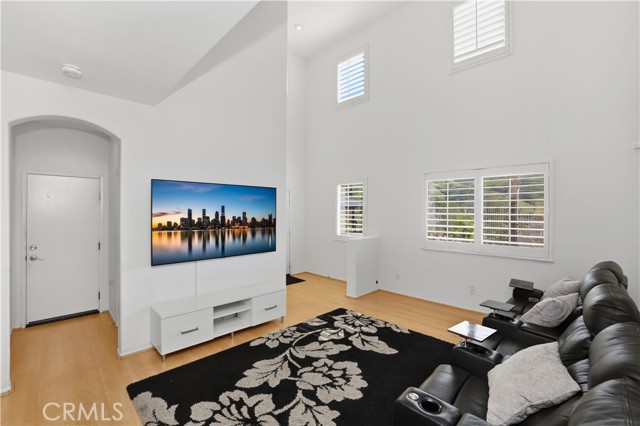 Detail Gallery Image 4 of 67 For 16123 Setting Sun Cir, Riverside,  CA 92503 - 3 Beds | 2/1 Baths