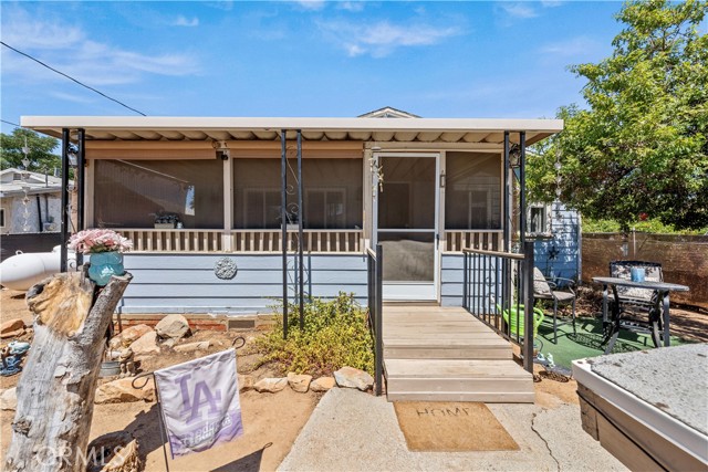 Detail Gallery Image 2 of 34 For 23550 Lodge Dr, Menifee,  CA 92587 - 2 Beds | 1 Baths