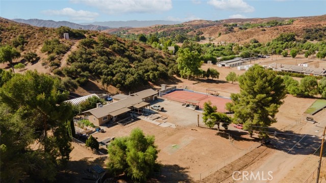 18414 Texas Canyon Road, Saugus CA: https://media.crmls.org/medias/bbe0faec-8671-4974-a91f-b67fe22748ba.jpg