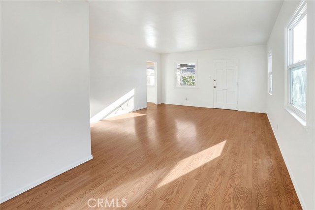 Detail Gallery Image 8 of 28 For 18405 Haas Ave, Torrance,  CA 90504 - 3 Beds | 2 Baths