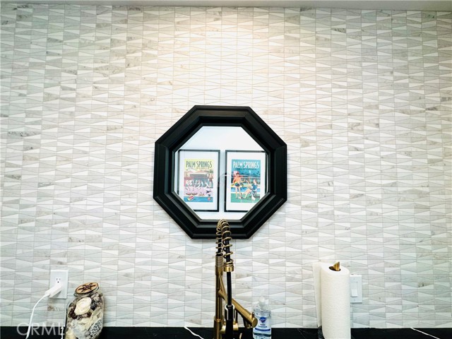 Detail Gallery Image 20 of 75 For 1980 E Rochelle Rd, Palm Springs,  CA 92262 - 5 Beds | 3 Baths