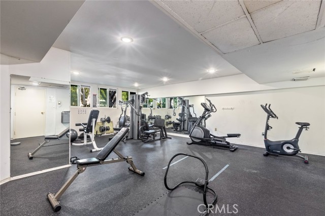 Detail Gallery Image 25 of 28 For 911 N Kings Rd #310,  West Hollywood,  CA 90069 - 2 Beds | 2 Baths