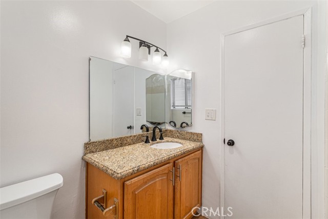 Detail Gallery Image 14 of 29 For 17041 17041 Roscoe Blvd. #4, Northridge,  CA 91325 - 2 Beds | 2 Baths