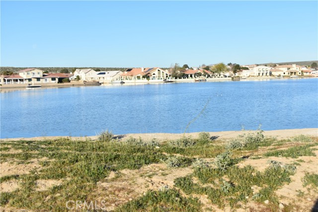 Detail Gallery Image 5 of 20 For 26456 Blue Water, Helendale,  CA 92342 - – Beds | – Baths