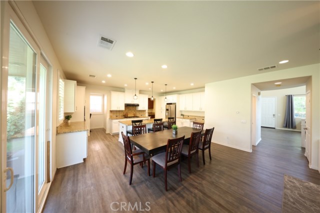 Detail Gallery Image 4 of 25 For 3848 Vine Maple, San Bernardino,  CA 92407 - 4 Beds | 2/1 Baths
