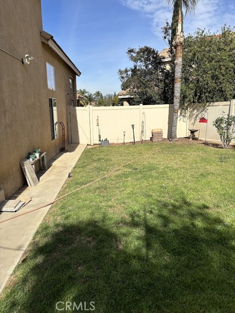 Detail Gallery Image 17 of 20 For 15597 Castellion, Fontana,  CA 92337 - 4 Beds | 2/1 Baths