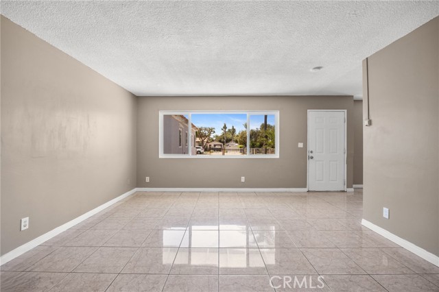 1163 W 3rd Street, Pomona CA: https://media.crmls.org/medias/bbe44f25-ccb5-4d6a-9ec7-9ad83d9ecf42.jpg
