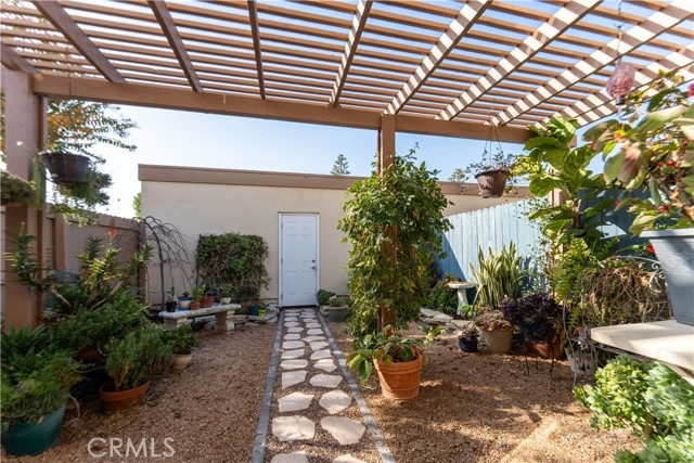 Detail Gallery Image 25 of 32 For 430 Carriage Dr #F,  Santa Ana,  CA 92707 - 3 Beds | 1/1 Baths