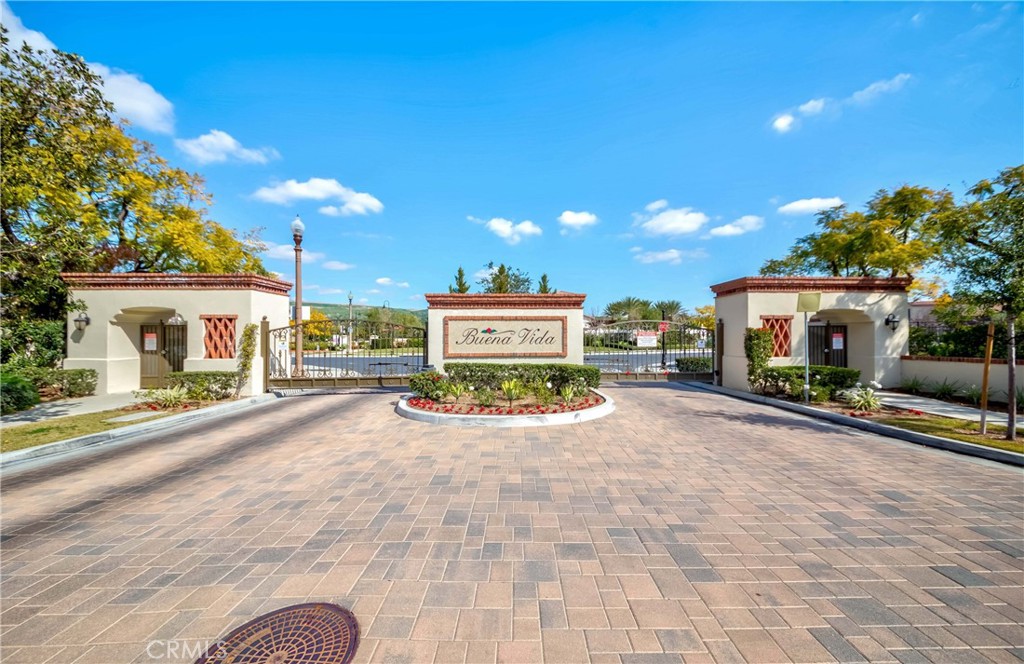 270 Buena Vida 205, Brea, CA 92823
