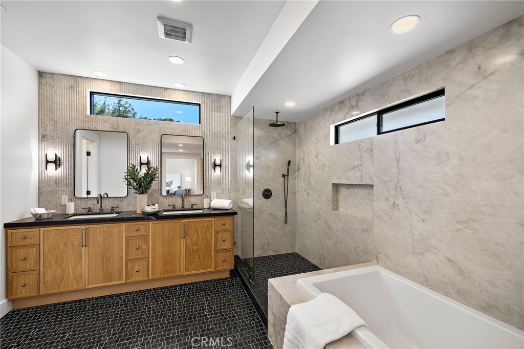 MLS #OC26165398 image #26