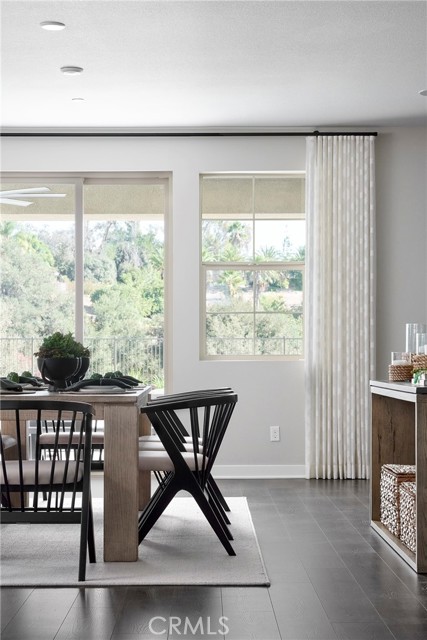 Detail Gallery Image 4 of 15 For 2016 Saguaro Glen, Escondido,  CA 92025 - 4 Beds | 4/1 Baths