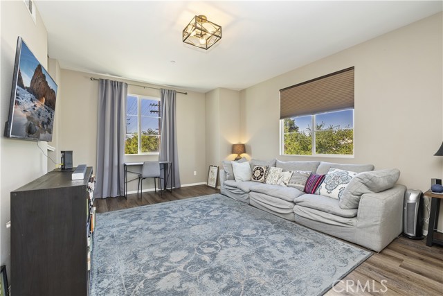 384 Ruby Red Lane, Upland CA: https://media.crmls.org/medias/bbe4e447-6c75-4c52-9d66-c1a0d374d9fc.jpg