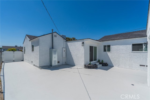 4224 Falcon Avenue, Long Beach CA: https://media.crmls.org/medias/bbe51608-f8a9-4c76-b0ad-a30ec83d4b2e.jpg