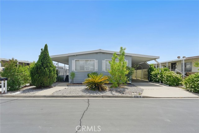 Detail Gallery Image 2 of 34 For 38079 via La Colina, Murrieta,  CA 92563 - 2 Beds | 2 Baths