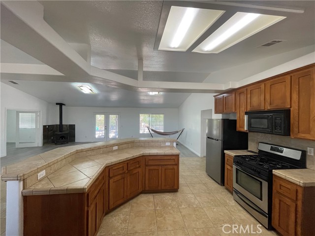 Detail Gallery Image 14 of 32 For 4679 Gorgonio Rd, Phelan,  CA 92371 - 4 Beds | 2 Baths