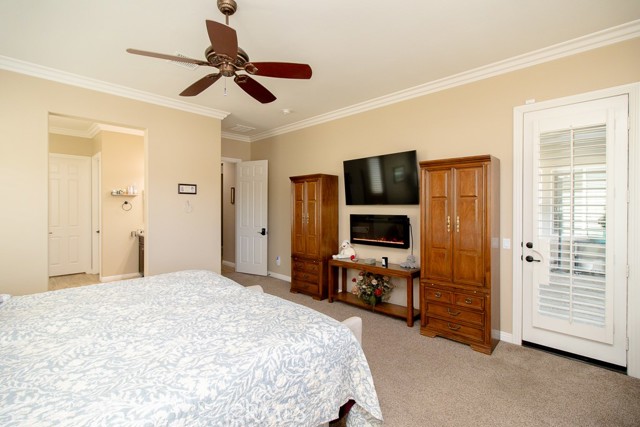 464 Whitney Peak, Beaumont CA: https://media.crmls.org/medias/bbe67476-dfbb-4dc9-8abc-17c3a9df51bc.jpg