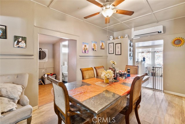 207 E 5th Street, Beaumont CA: https://media.crmls.org/medias/bbe874be-3e7d-44d4-8cbe-e4e2dc9e552e.jpg